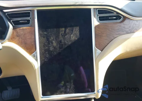 2017 Tesla Model X из США, поврежденный, VIN 5YJXCBE25HF044939